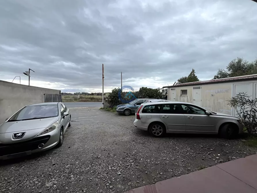 Immagine 11 di Laboratorio in affitto  in Strada Statale 106 Jonica 7 a Catanzaro