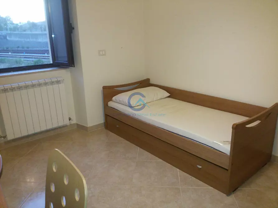 Immagine 7 di Stanza singola in affitto  a Catanzaro