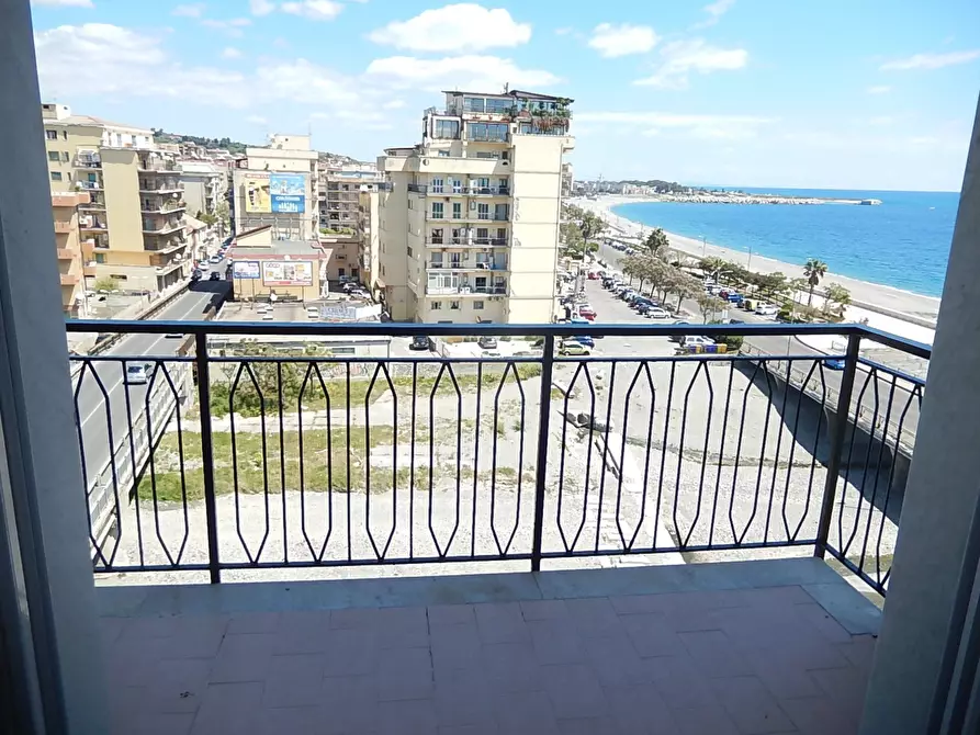 Immagine 16 di Stanza singola in affitto  a Catanzaro