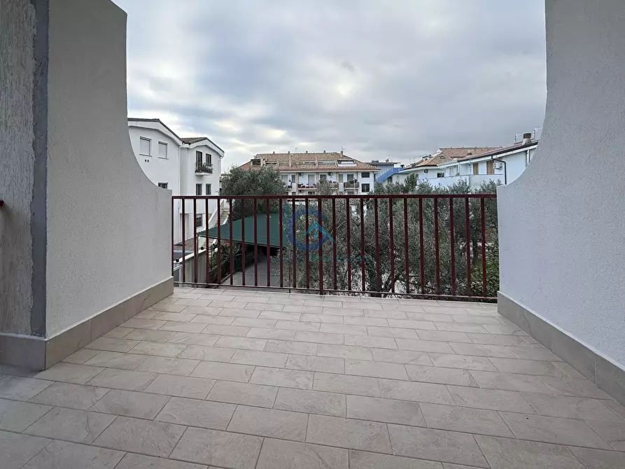 Immagine 13 di Trilocale in affitto  a Montauro