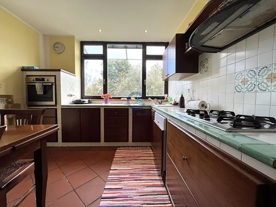 Immagine 10 di Casa bifamiliare in vendita  in Viale dei Tulipani 32 a Catanzaro