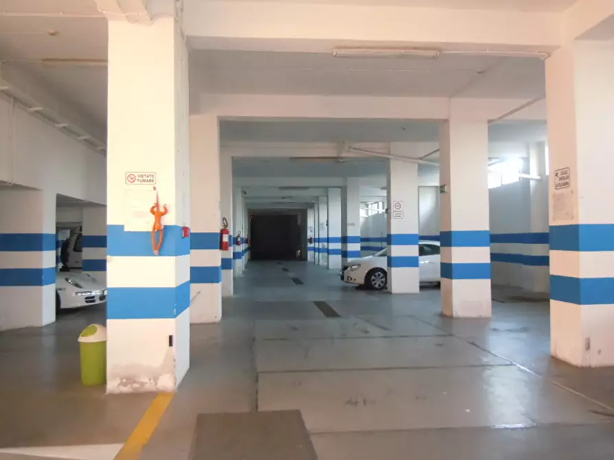 Immagine 2 di Capannone industriale in affitto  a Catanzaro