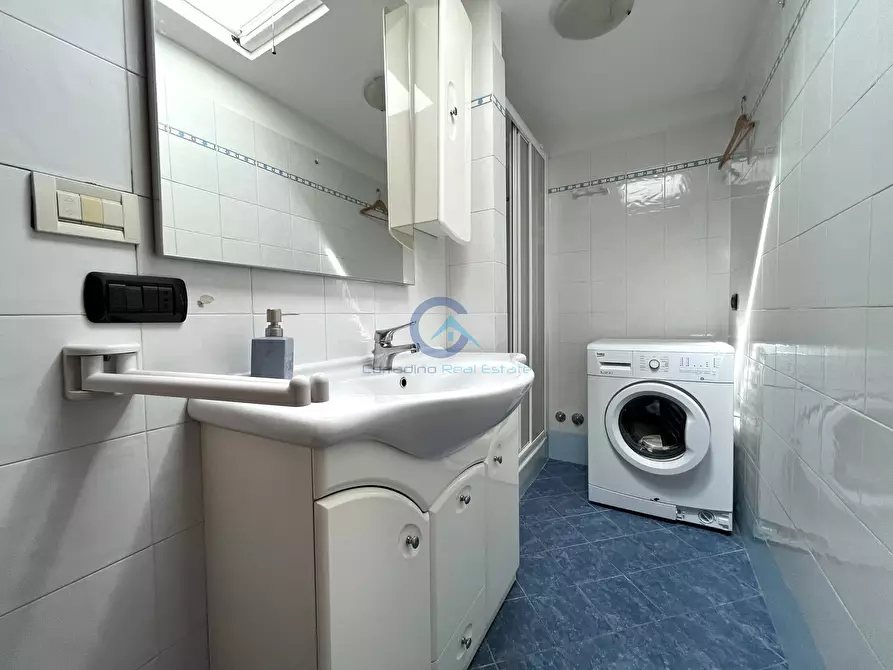 Immagine 15 di Attico in vendita  in Viale Crotone 210 a Catanzaro