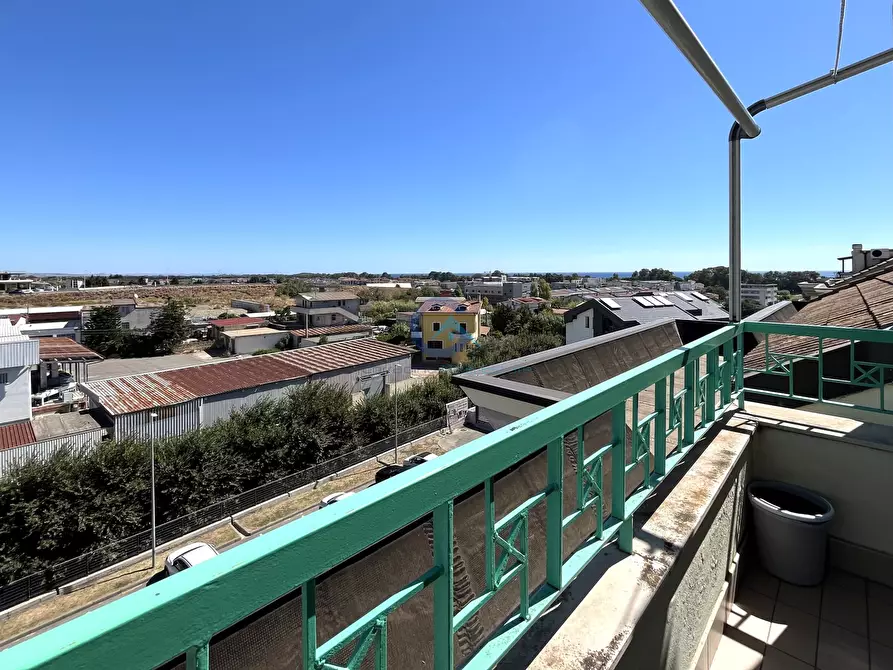 Immagine 12 di Attico in vendita  in Viale Crotone 210 a Catanzaro