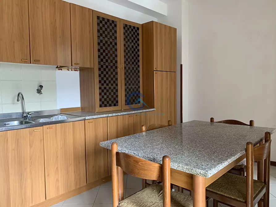 Immagine 7 di Trilocale in affitto  a Catanzaro