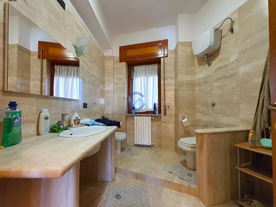 Immagine 14 di Bilocale in affitto  in Viale Vincenzo de Filippis 116 a Catanzaro