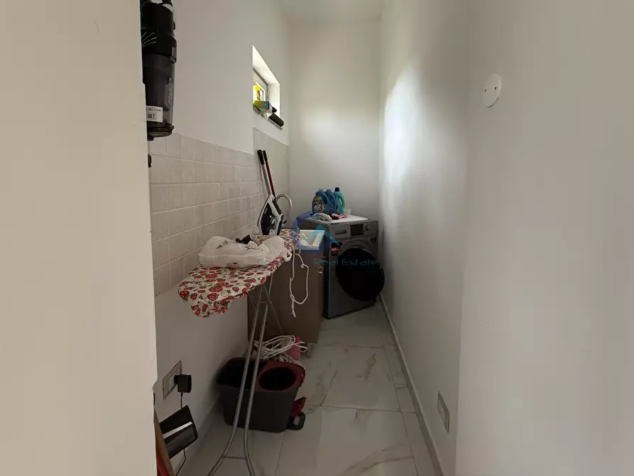 Immagine 5 di Trilocale in vendita  in via della resistenza a Catanzaro