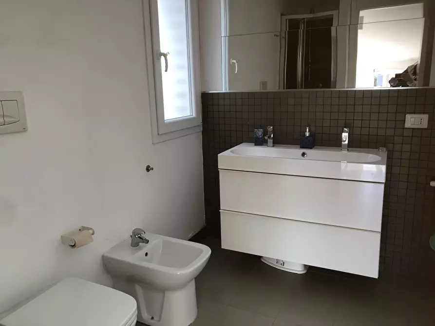 Immagine 36 di Villa in vendita  in VIA GELA a Siracusa