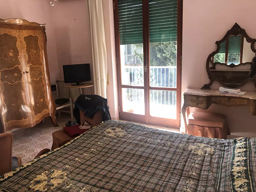 Immagine 16 di Pentalocale in vendita  in Viale Teocrito a Siracusa