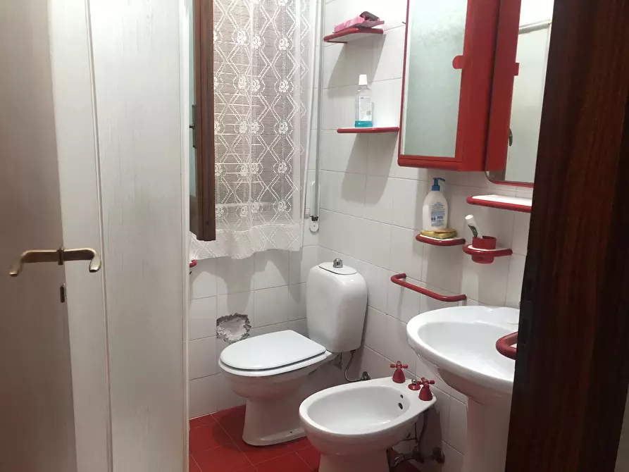 Immagine 24 di Pentalocale in vendita  in CORSO UMBERTO a Siracusa