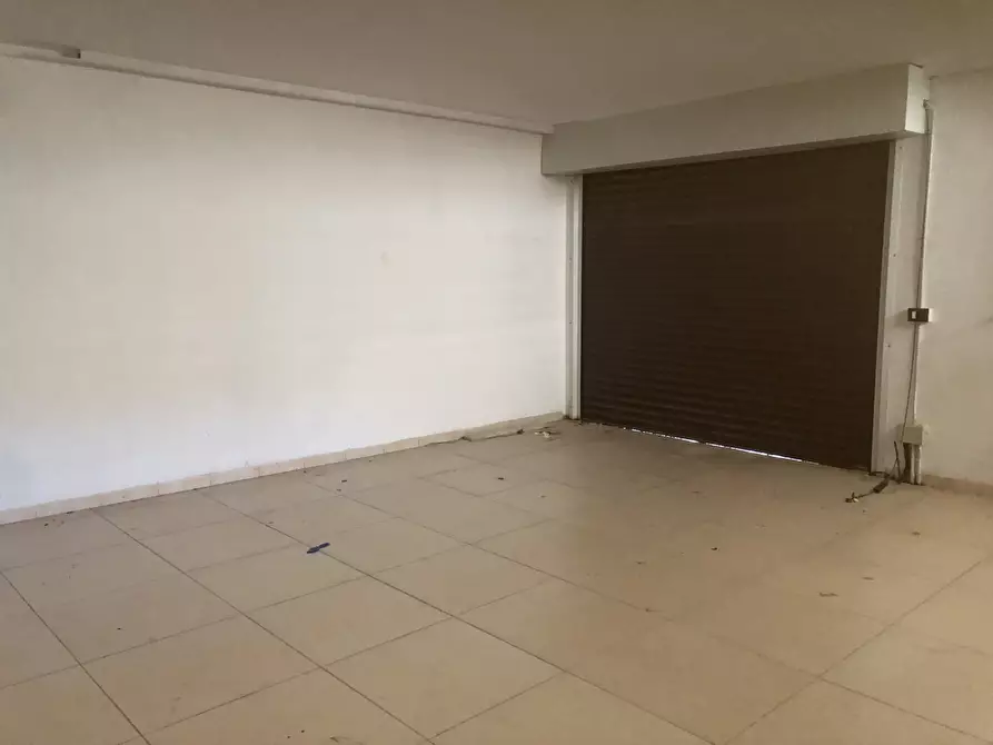 Immagine 13 di Villa in vendita  in VIA GELA a Siracusa