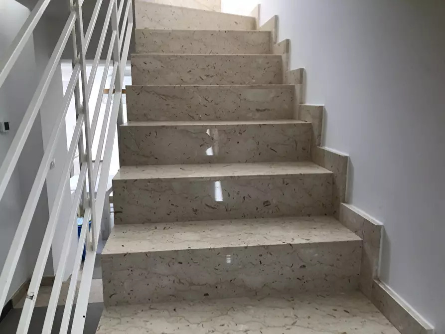 Immagine 39 di Villa in vendita  in VIA GELA a Siracusa