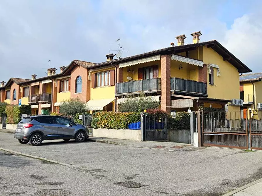 Immagine 2 di Quadrilocale in vendita  in Via Laura Cereto a Montirone