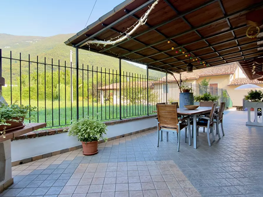 Immagine 3 di Quadrilocale in vendita  a Nave