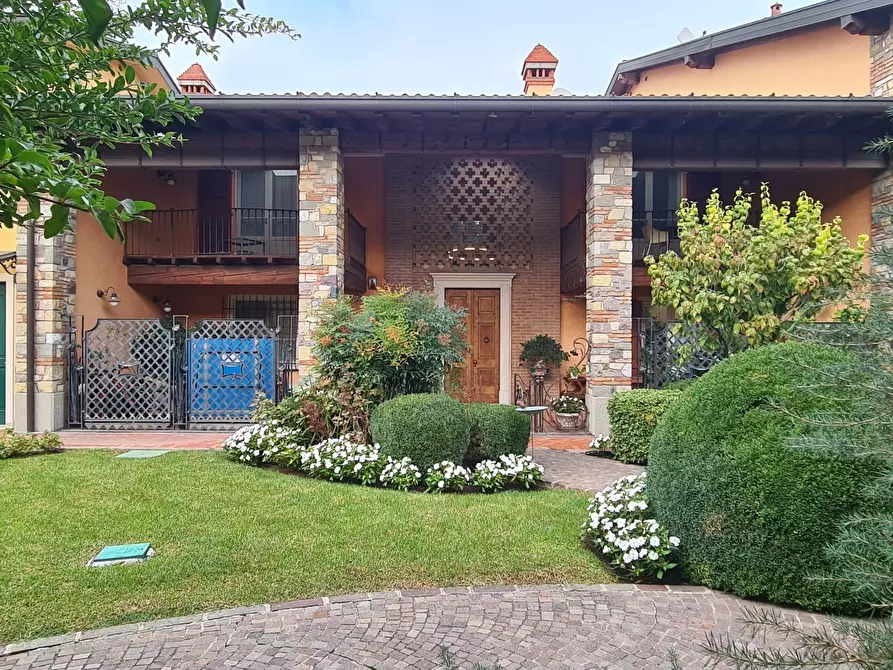 Immagine 1 di Villa in vendita  in Via San Benedetto 5 a Ospitaletto