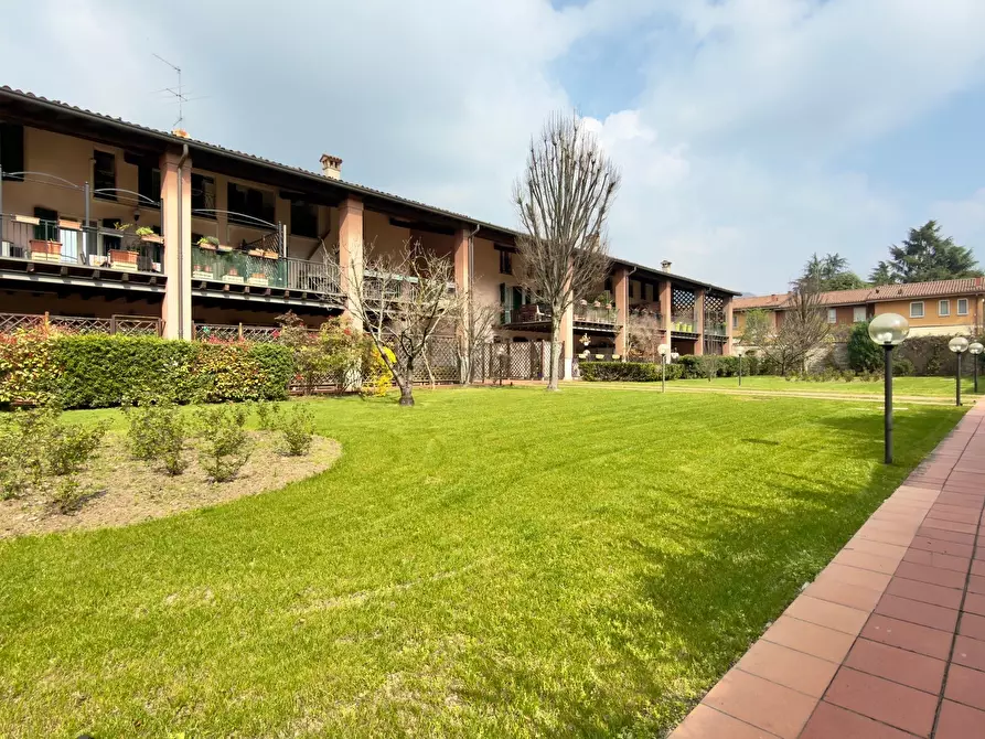 Immagine 18 di Quadrilocale in vendita  in Via Lucio Fiorentini 20 a Brescia