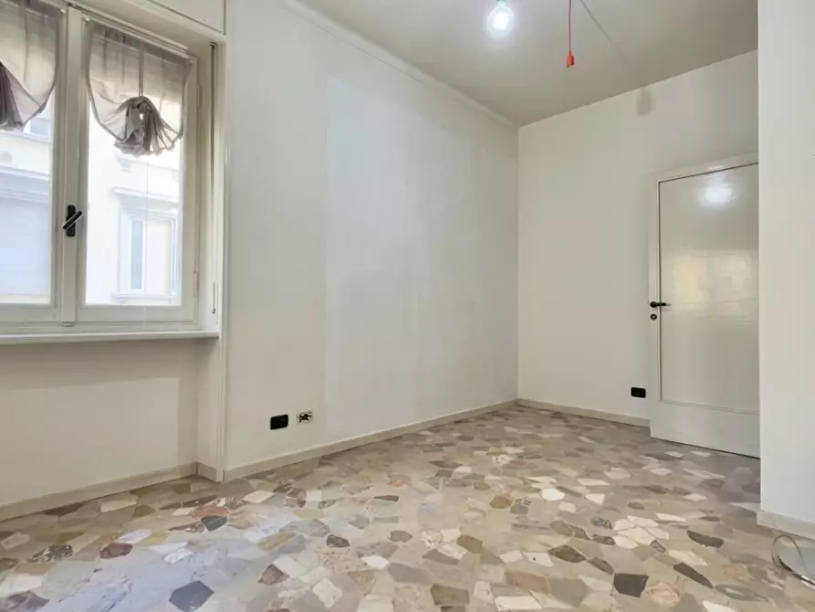 Immagine 17 di Quadrilocale in vendita  in Viale Venezia 170 a Brescia