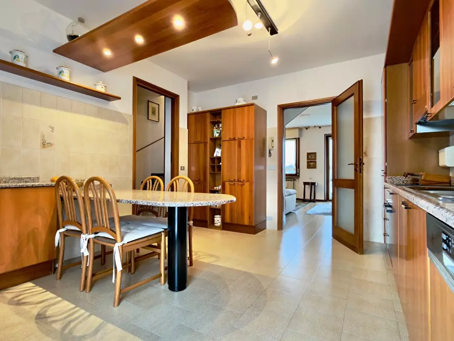 Immagine 9 di Villetta a schiera in vendita  in Via Benvenuto Cellini a Brescia