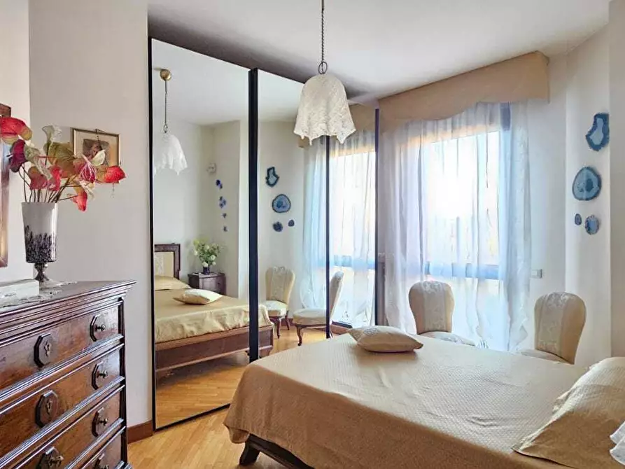 Immagine 18 di Trilocale in vendita  a Brescia