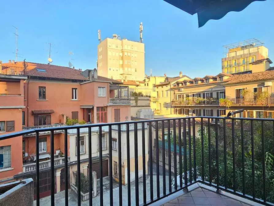 Immagine 16 di Trilocale in vendita  a Brescia