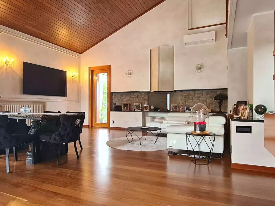 Immagine 3 di Villa in vendita  in Via Piave 79 a Manerbio