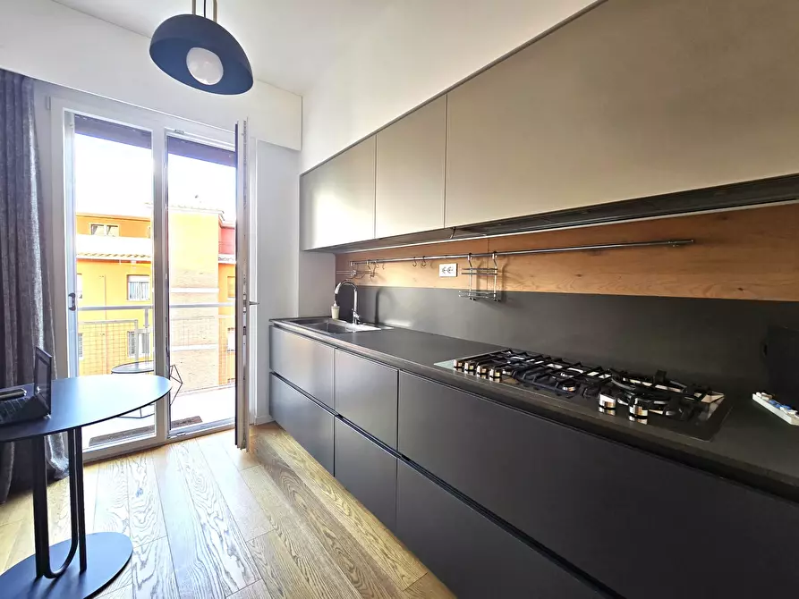 Immagine 9 di Trilocale in affitto  in Via Capo Miseno 6 a Roma