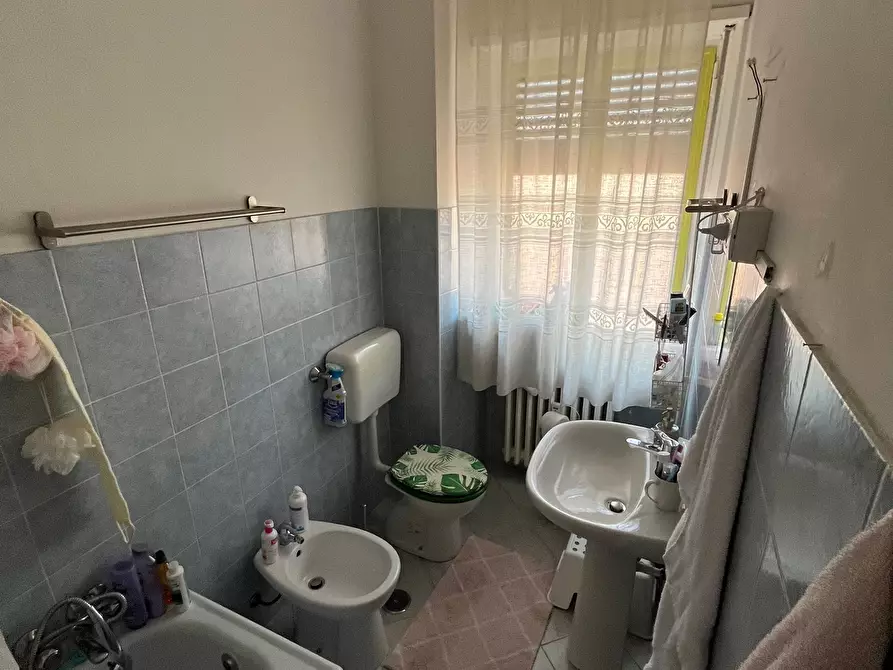 Immagine 10 di Trilocale in affitto  in Via Monte Grappa 122 a Rivoli