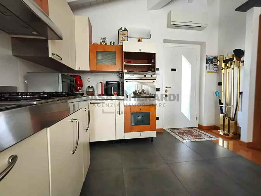 Immagine 4 di Bilocale in vendita  in Via G. Mazzini 1/b a Ponte San Pietro