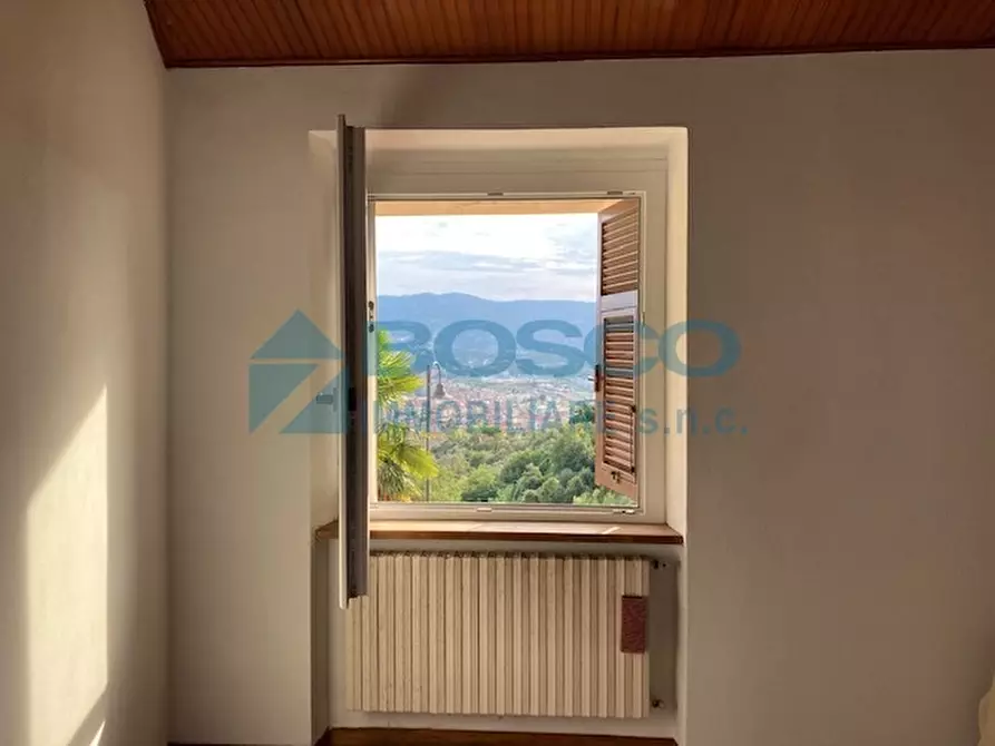 Immagine 13 di Pentalocale in vendita  in Borgo Mitiliano 6 a Vezzano Ligure