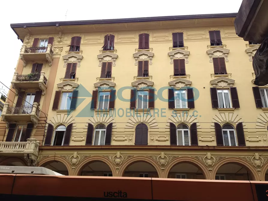 Immagine 3 di Pentalocale in vendita  in Via Vittorio Veneto 113 a La Spezia