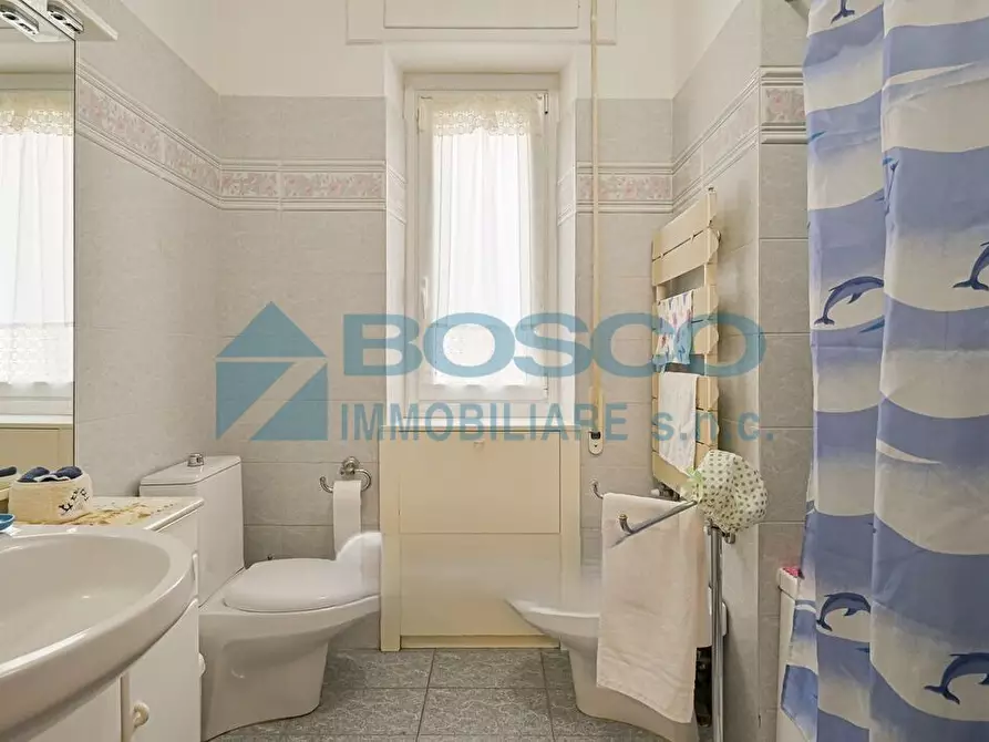 Immagine 12 di Pentalocale in vendita  in Via di Birano a La Spezia