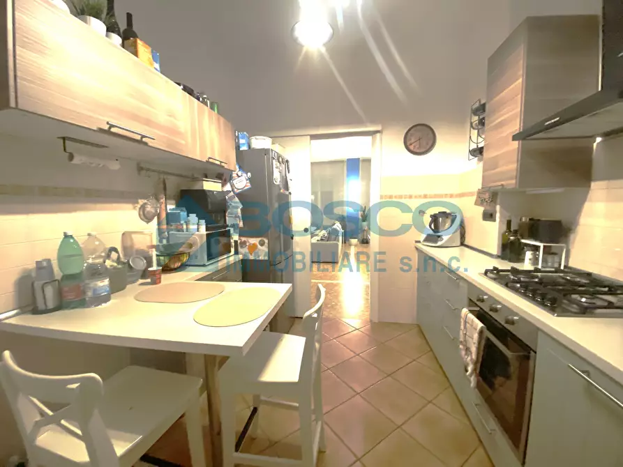 Immagine 9 di Pentalocale in vendita  in Via Emanuele Gianturco a La Spezia