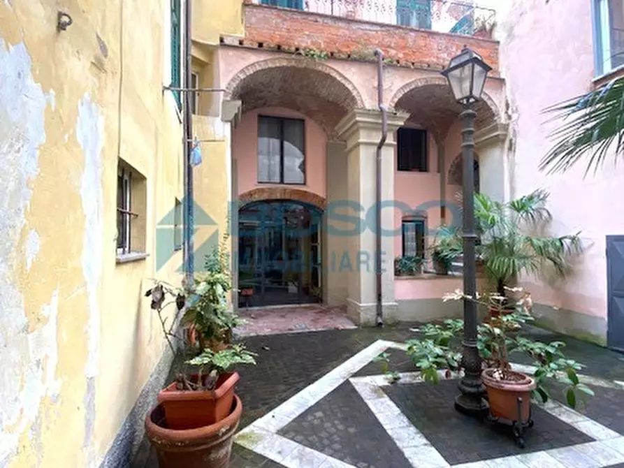 Immagine 46 di Pentalocale in vendita  in Via landinelli a Sarzana