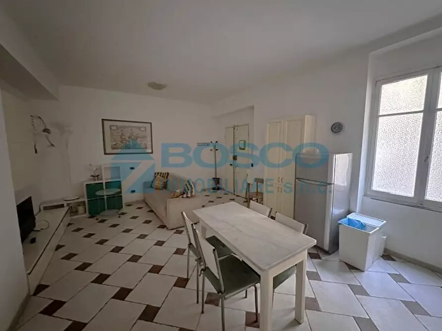 Immagine 3 di Pentalocale in vendita  in Via Cristoforo Colombo a La Spezia