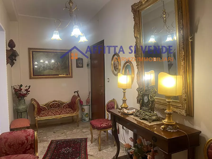 Immagine 22 di Pentalocale in vendita  in Via Sicilia 50 a Siracusa