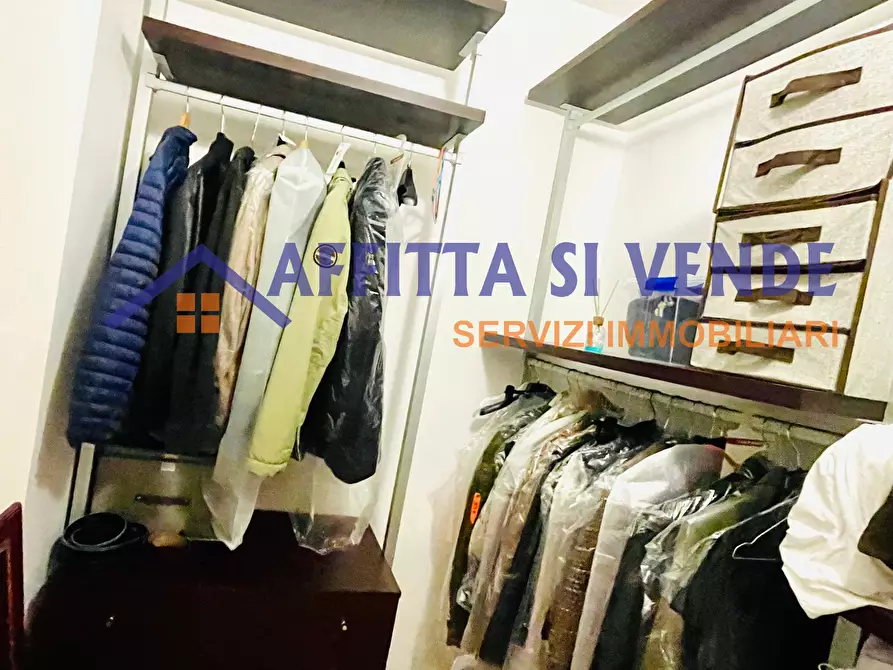 Immagine 10 di Quadrilocale in vendita  a Siracusa