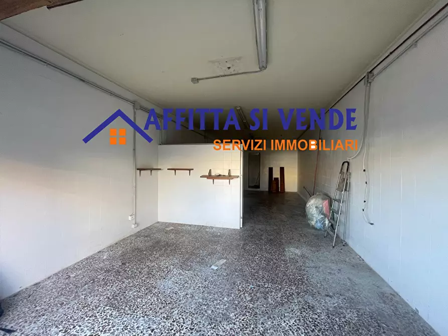 Immagine 6 di Attività artigianale in affitto  in Via Polonia 3 a Siracusa