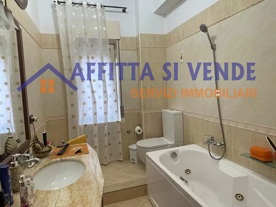 Immagine 17 di Pentalocale in vendita  in Via Tisia 124 a Siracusa