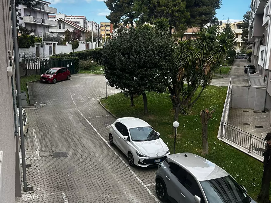Immagine 10 di Quadrilocale in affitto  a Pescara