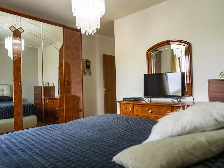 Immagine 14 di Trilocale in vendita  a Pescara