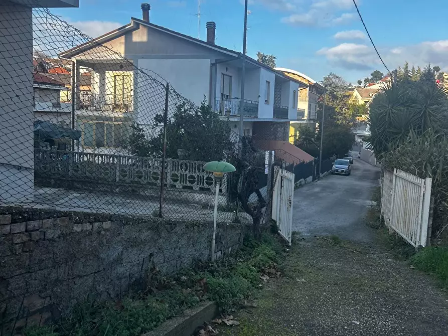 Immagine 10 di Casa bifamiliare in vendita  a Pescara