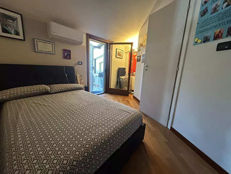 Immagine 11 di Pentalocale in vendita  a Pescara