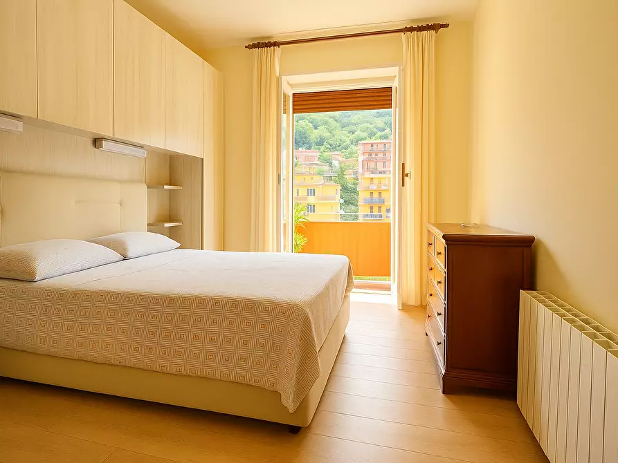 Immagine 7 di Bilocale in vendita  a Rapallo