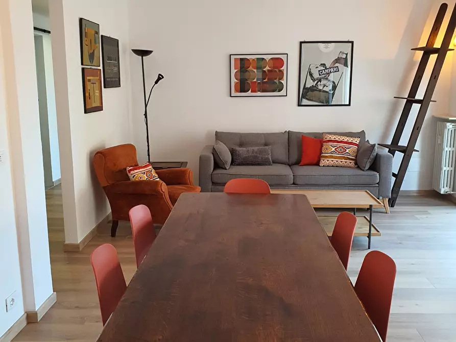 Immagine 21 di Trilocale in vendita  a Rapallo