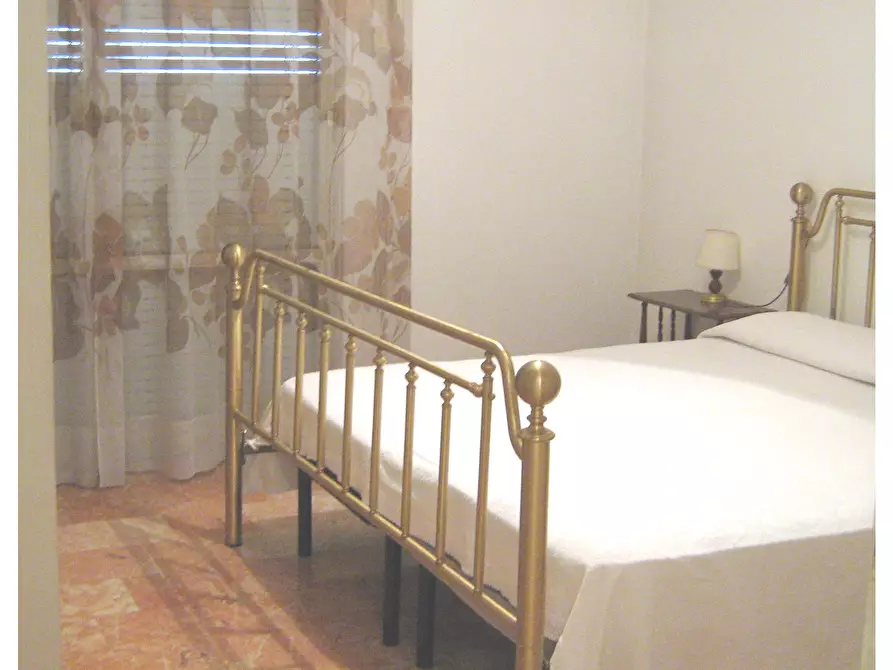 Immagine 8 di Trilocale in vendita  a Rapallo