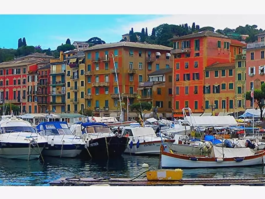 Immagine 1 di Pentalocale in vendita  a Santa Margherita Ligure