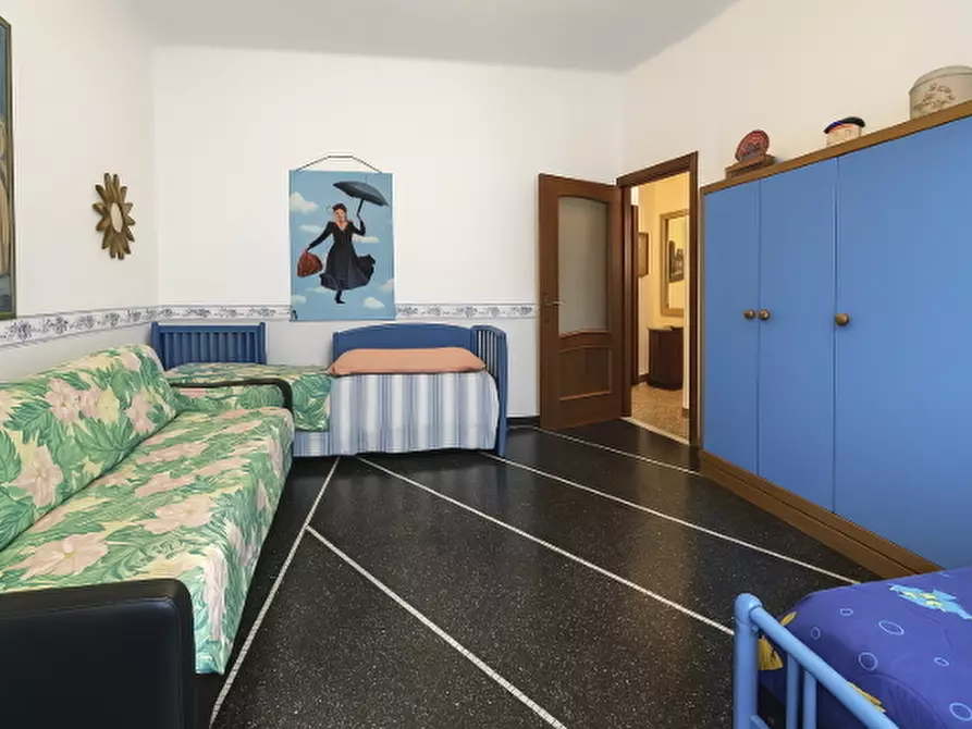 Immagine 11 di Bilocale in vendita  a Rapallo