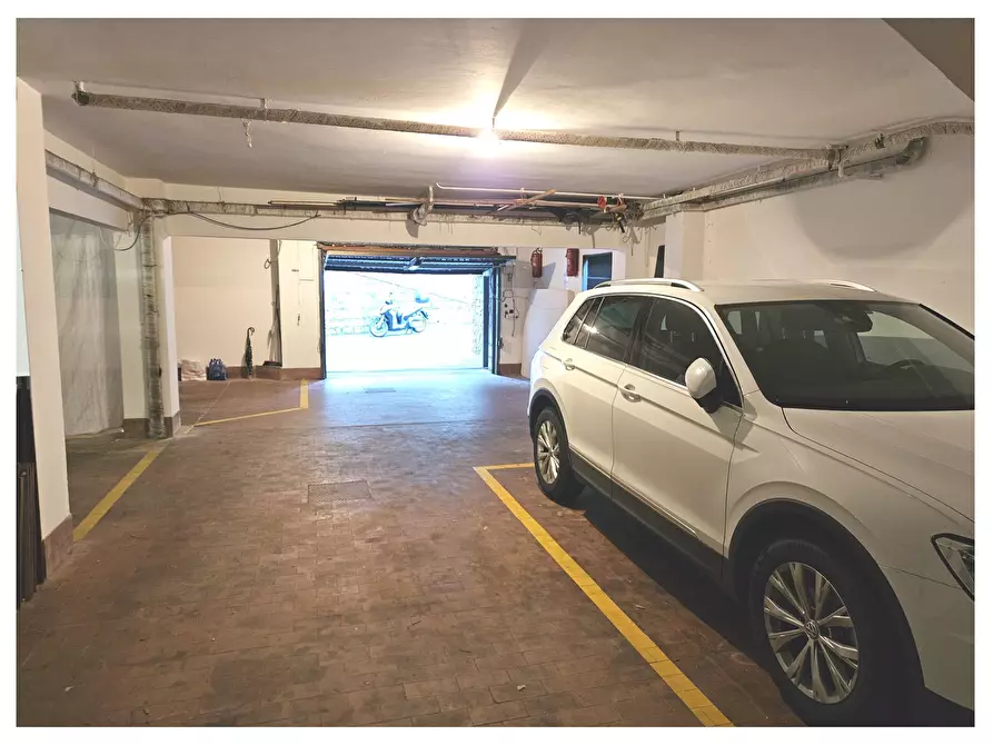 Immagine 2 di Garage in vendita  a Santa Margherita Ligure