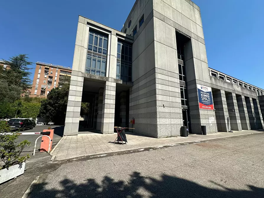 Immagine 21 di Ufficio in affitto  in Via Monte Giberto 133 a Roma