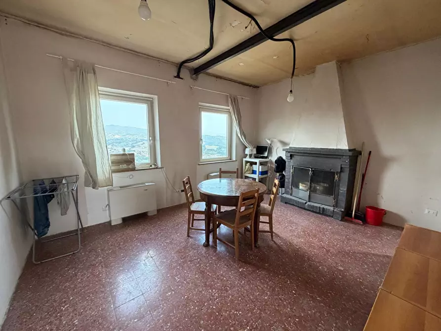 Immagine 4 di Casa indipendente in vendita  a Torrita Tiberina